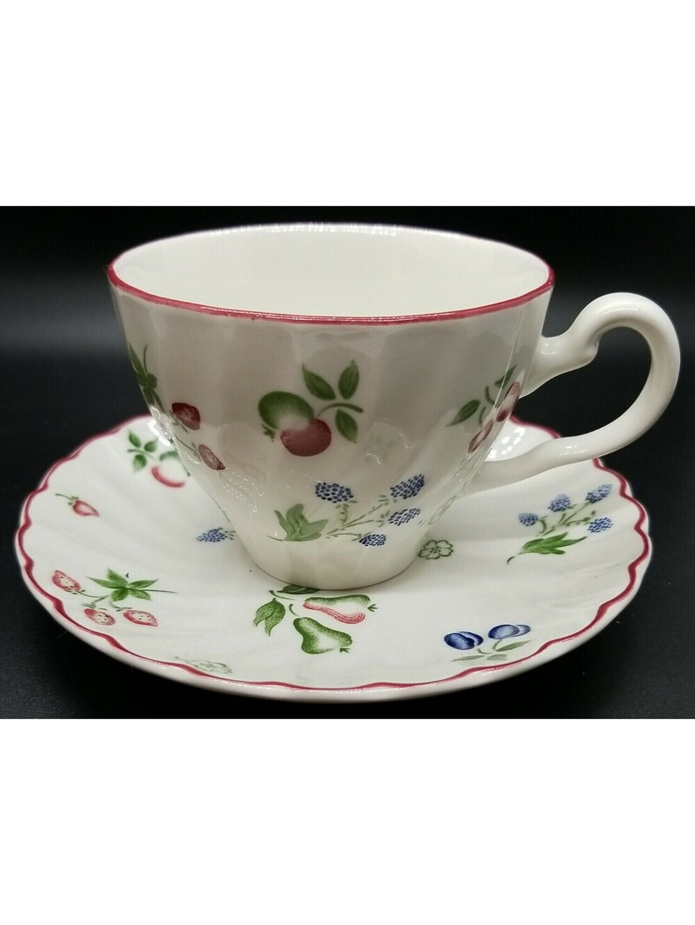 Johnson Bros. England Sweetbriar Pattern Teacup & Saucer Fluted Swirl See!